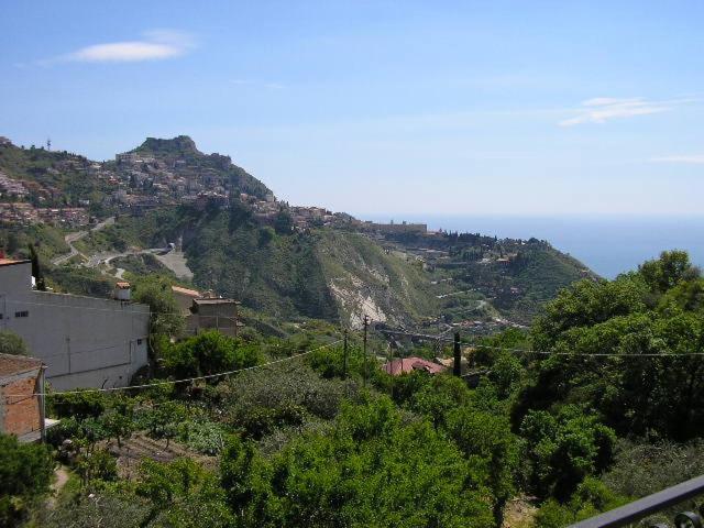 Villa Chris Taormina Exteriör bild